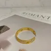 Orecchini a cerchio di lusso Orecchini a bottone Designer Orecchini con diamanti Orecchini in oro Designer Gioielli Donna Cerchio Orecchini a bottone in argento Braccialetti d'amore Cerchi Uomo Regalo di nozze 2310271D