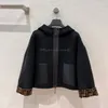 Fen di Womens Designer Jacket nouvelle veste à capuche courte en laine double face avec un lot de manteau de cornemuse F à la mode