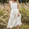 Sıradan elbiseler yaz kadınlar zarif beyaz elbise romantik güzel elastik bel midi kolsuz tank kadınlar için255m