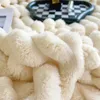 Couvertures Lapin artificiel en peluche automne chaud pour les lits doux corail polaire canapé jeter couverture confortable épaissir drap de lit 231027