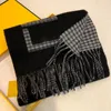 Designer kvinnor tryckt broderi halsduk vinter tryck foulard fyrkantig halsdukar kvinnor lyx sjalar b1ug#