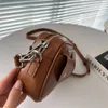 Cowhide Small Travel Bag Camera Bag Women's Bag Designer Bag Crossbody Handväska Bag Högkvalitativ bärbar tidning Fashion Basket Bag Binding Rope Mumu