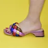 Scarpe eleganti Arrivo Lady Party italiana senza borsa Set Décolleté da donna africani Tacchi bassi colorati per