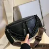 Midjeväskor Kvinnor Fanny Pack Luxury Tjock Chain Shoulder Crossbody Chest 2021 Fashion Lady Läder Belt Bag Designer Brand250w
