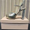 Silver Sandaler Kvinnor Designers Shoes Fashion Crystal Rhinestone Platform Heel