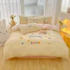 Bedding sets Cute Cartoon Duck Rabbit Bear Decal Children S Set Double Bed Large Duvet Cover Sheet Pillowcase Four Piece 231027