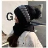 Bisiklet kapakları kadınlar sıcak şapka örgü artı iki parçalı şapka ve eşarp püskürtme saç kış kalın kulak koruma binicilik kapağı