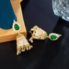 Orecchini pendenti CWWZircons Top verde brillante brillante Cubic Zirconia pavimentato pendenti con frange per la festa nuziale Jhumka Jhumki Gioiello CZ605