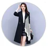 Kvinnors dike rockar varumärke 2023 Spring Autumn Long Women Coat Korean Fashion Slim Belted Khaki Dress Loose Windproect Windbreaker