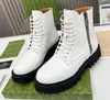 Design Boots Luxury Boots Men Women Shoes Platform Bas Comfort präglade patentlädermärke Stövlar Black White Ivory Winter Motorcykel Martin