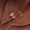 Kolczyki stadninowe dckazz geometria wir kształt złoty kolor koloru 2023 styl mody kryształ dla kobiety codzienne akcesoria biżuterii