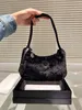 Bolso de hombro de felpa de invierno Bolso de diseñador de lujo para mujer Bolso de moda para las axilas pras Sombrero babero bolso hobo de tres piezas Cálido y difuso PP