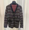 24 Kvinnors tröja stickad Cardigan Chain Money Pocket Cardigan Coat Low Key Luxury 1027