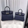 مصمم حقائب الأكياس الفاخرة الأزياء أكياس الكتف 2023 جديدة الأزرق الأزرق الداكن البقرة جلد كيس جلدي ليدي حقيبة اليد