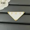 Femmes Jeune Coeur Broche Designer Bijoux Pins Nouveau Noir Luxe Perle Broche Fille Hommes Amour Cadeau Lettre Broche Automne Haute Qualité Vêtements Pins