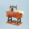 Dekorativa figurer Vintage Simulation Sewing Machine Music Box Musical Mini Decoration Retro Treadle Sartorius