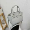 Sacs Store Outlet 2024 Nouveau sac à main Simple Automne décontracté One Cross Bag Sac Trend Polydoule Women's Ins
