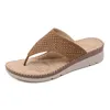 Chinelos Europeus e Americanos Cunhas Diamante Laser Flip-flops Sandálias de Tamanho Grande 231027