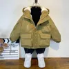 Пуховое пальто 2023, зимняя куртка для мальчиков, утепленная ветровка с капюшоном и защитой от холода для детей от 3 до 10 лет 231027