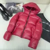 23WF Christmas Red Shorts Down Jacket Womens Womens Women Casacos de inverno preto Parka Outer;