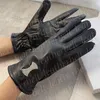 Gants en peau de mouton pour femmes, mitaines en peluche avec lettres strass, gants de luxe en cuir noir, pour vacances en plein air, conduite, Ski