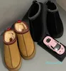 Stivali da neve classici di design Tazz Mini australiani Tasman Pantofola con plateau Soffici muli Stivaletti in pelliccia da donna invernali caldi Taglia di scarpe di lusso 34-43