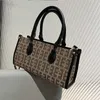 Sacs Store Outlet femme automne et hiver nouveau designer net rouge une épaule Messenger sac style étranger sac à main bâton français