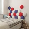 Adesivi murali Testiera esagonale 3D Decorazioni per la camera dei bambini Borsa morbida Soggiorno Camera da letto Nordico autoadesivo Soft-pack Decalcomanie Art