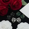 regalo di Natale di alta qualità di lusso quadrato Moda Ciliegio fiore cavo triangolo geometrico Cristallo Amore Argento Orecchini ad ago Regali per donne e ragazze