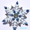 Spille Colore blu Fiocco di neve Strass per donna Elegante spilla per corpetto smaltato Regali per donna Accessori per abiti Gioielli classici