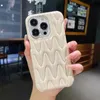 مصمم فاخر iPhone 15 Pro Max Phone Cases for 15Plus IP14 Promax 13 12 11xr 8p Girls Cleass Classic Pattern Leather Gover