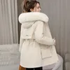 Parka à la mode féminine Long manteau de laine Parkas 2023 Veste hivernale mince avec collier de neige chaude vêtements rembourrés 231027