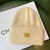 Chapeau de créateur pour femmes bonnet de luxe casquette pour hommes chapeau français chapeau chaud en laine extensible à la mode pour hommes élégant lettre cachemire chapeau d'hiver casquette