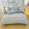 Bedding sets Cute Cartoon Duck Rabbit Bear Decal Children S Set Double Bed Large Duvet Cover Sheet Pillowcase Four Piece 231027