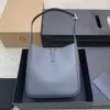 borsa classica del progettista LE 5A7 Borse da donna hobo sotto le ascelle Borsa di lusso in pelle liscia Borsa da viaggio di lavoro di grande capacità Borsa a secchiello per lo shopping casual da donna