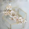 Hair Clips Arrival White Enamel Flower Combs For Bridal Gorgeous Opal Crystal Gold Color Leaf Headpiece Women Wedding Accessories