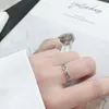 Bröllopsringar Silver Color Ring Men's and Women's Thai Personlig roterbar trend Sex ord True Message