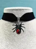 Collier ras du cou gothique en velours d'araignée de sang pour femmes et hommes, bijoux de sorcière païen, accessoires, cadeau Vintage, pendentif Vampire