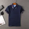 2022 Nouveaux polos de créateurs Hommes Casual Polo T-shirt Imprimer Broderie Mode Europe Paris High Street Couleur unie Hommes Polos manteau coton