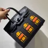 Tasarımcı Tote Torbaları Lüks Moda Omuz Çantaları 2023 Üst Katmanlı Timsah Desenli Yeni Palmiye Deseni Cowhide Renkli Küçük Ev Çantası Handheld Bk Kadın Çantası