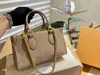 2024 New Top Luxury Fashion Design Cowhide Material Women's Mini Handbag Super Versatile One Shoulder Crossbody Bag