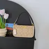 Väskor butik utlopp blomma en underarm 2023 sommar ny designer liten märke live sändning kvinnor väska cross axel handväska