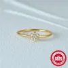 Cluster Ringen QUKE Leuke Vrouwelijke Crystal Stone Ring Charm Upscale Dunne Bruiloft Voor Vrouwen Sierlijke Bruid Bloem Zirkoon Engagement