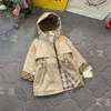 키드 의류 브라운 소년 텐치 코트 디자이너 핑크 여자 아기 패션 의류 세트 면화 소재 유아 어린이 코트 100-160 cm