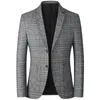メンズスーツ2023スーツジャケット高品質の衣類ビジネスカジュアルブレザーハンサムな格子縞のスリムフィットブレザーサイズ4xl-M
