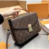 Designer kvinnors väska klassisk metis tote läder kvinnors messenger axel väska crossbody väska m40780 lyxficka väska plånbok dörr sadel väska över hela världen gratis frakt