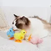 Giocattoli per gatti Peluche per animali domestici Pulcini pelosi a orologeria Simulazione Topi Cani cigolanti Gatti interattivi e in colori casuali