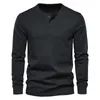 Men's T-Shirts Long sleeved Henry Shirt, European and American Heavyweight Vintage Tough Guy Men's Wear Slim Fit Round Neck Men's Long sleeved Tops Tees