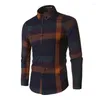 Mäns casual skjortor Spring and Autumn Youth Checkered Korean version Slim Fit Long Sleeve Borsted Shirt Trend