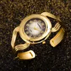 Armbanduhren Einfache Armband Frauen Armbanduhr CANSNOW Weibliche Armreif Uhr Mode Gold Damen Quarz Edelstahl Uhren Montre Femme